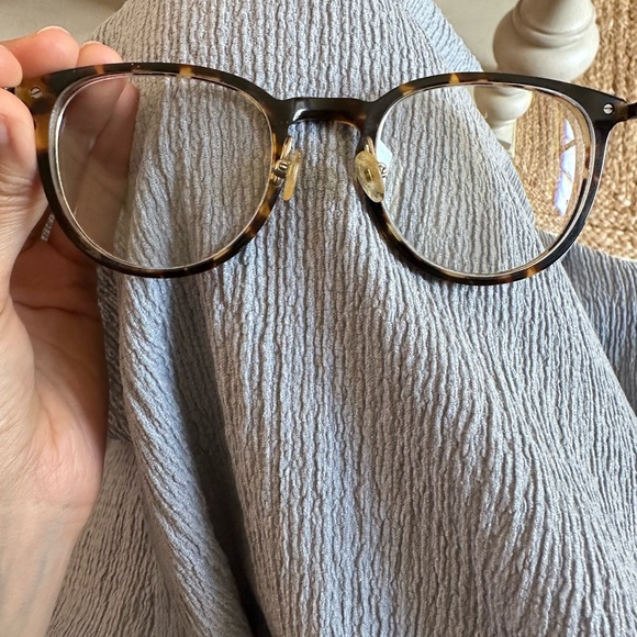 Glasses - Picture 7 of 7